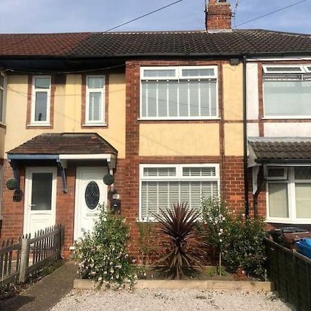 Two Bedroom Terrace House With Parking Kingston upon Hull Zewnętrze zdjęcie